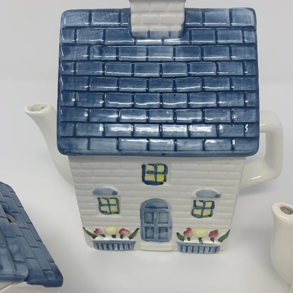 Nobrand Kitchen Vintage Ceramic House Teapot Set 9s Home Flower